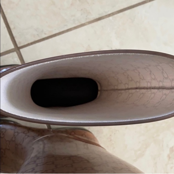 ❌SALE❌100% authentic Gucci boots - Picture 3 of 7